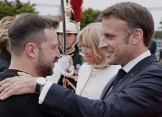 Francia despoja a su ejército de aviones de combate para enviarlos a Ucrania Francia despoja a su ejército de aviones de combate para enviarlos a Ucrania