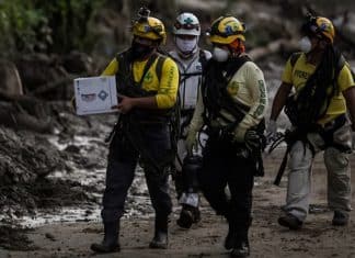 Inundaciones por lluvias dejan varios fallecidos en El Salvador 19 víctimas fatales y damnificados por inundaciones en El Salvador.