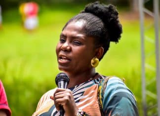 Lo que se sabe del atentado contra el padre de la vicepresidenta de Colombia La camioneta en la que viajaba el padre y el sobrino de la vice presidenta de Colombia, recibió varios disparos.