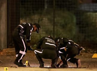 Masacre en cancha de fútbol de Ecuador deja siete muertos Partido de fútbol en Ecuador termina en masacre.