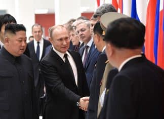 Putin es recibido por Kim Jong-un en Corea del Norte Putin realiza una visita de Estado en Corea del Norte.