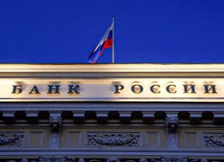 Rusia suspende operaciones comerciales en dólares y euros Rusia suspende transacciones financieras con monedas occidentales tras sanciones a MOEX la bolsa de Moscú