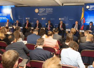 Venezuela y Rusia amplían su cooperación bilateral ante sanciones económicas de Occidente Moscú y Caracas buscan fortalecer la cooperación bilateral, para contrarrestar medidas coercitivas de Occidente.