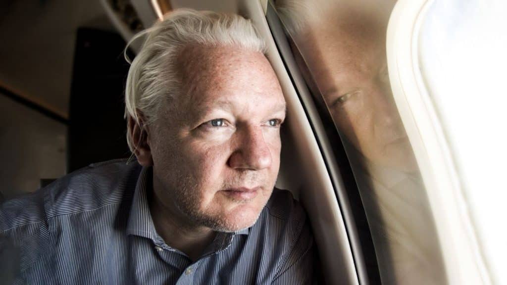 Assange se declaró culpable para evitar su extradición hacia los Estados Unidos, lograr su liberación y retornar a su país de origen.