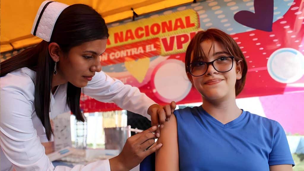 La aplicación de la segunda dosis de la vacuna contra el VPH empezó en mayo y culminará el 15 de julio.