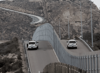 AMLO cuestiona propuesta de cierre de frontera por EEUU La frontera entre México y EEUU es la de mayor flujo a nivel mundial