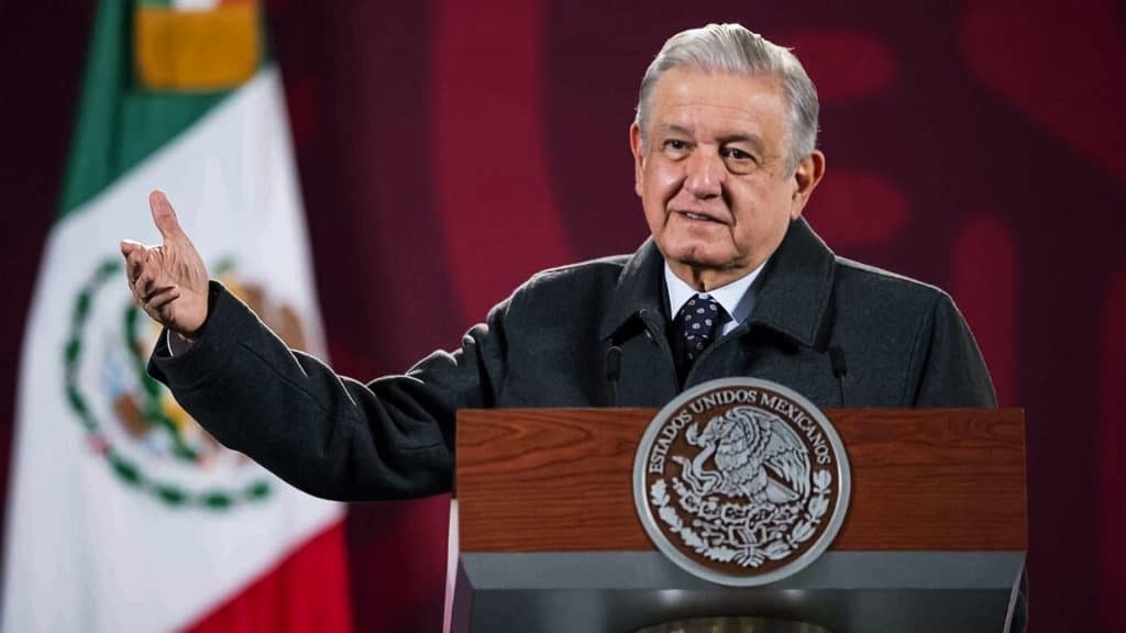 Presidente mexicano alerta sobre una rebelión si se cierran la frontera con Estados Unidos.