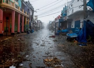 El devastador impacto del huracán Beryl en Jamaica En Jamaica, Beryl deja varias personas muertas y devastación a su paso.