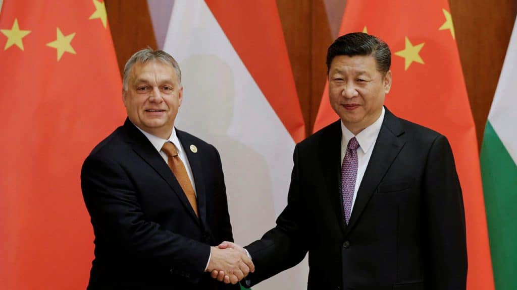 Presidente chino declara que China y Hungría coinciden en sus posturas sobre la crisis ucraniana.
