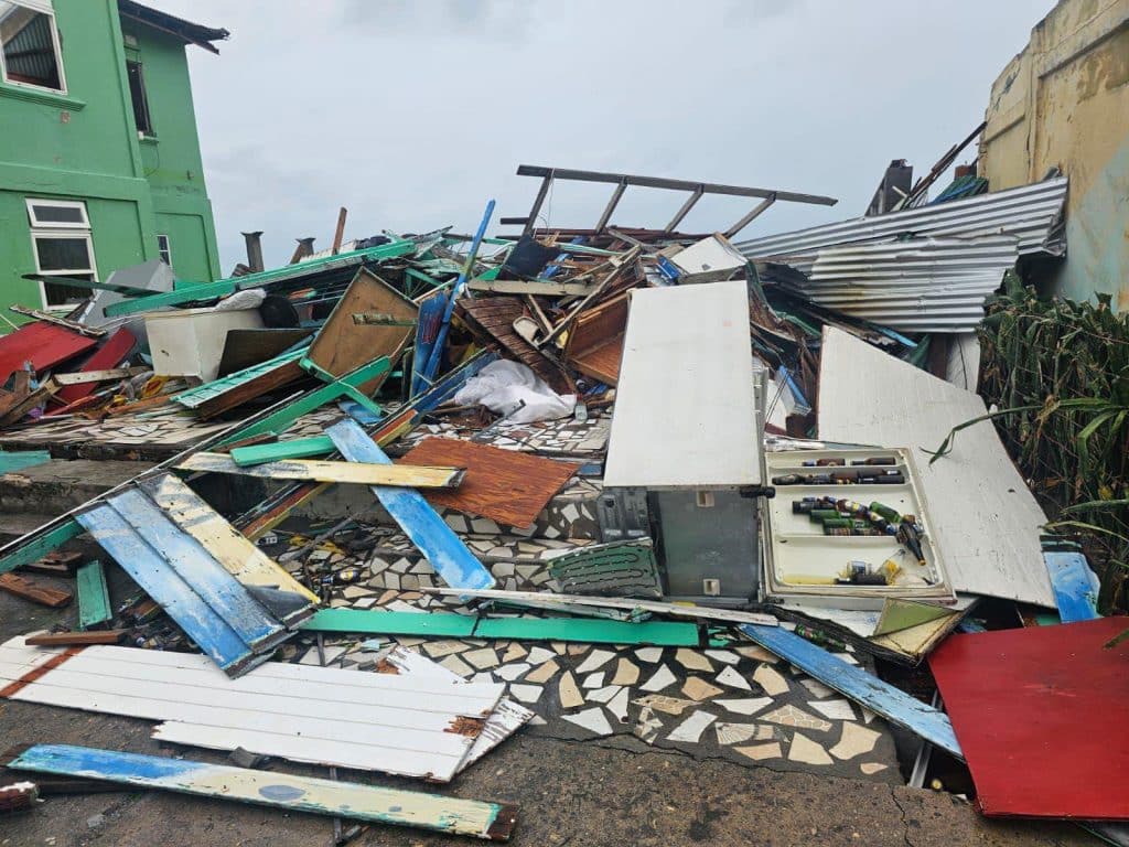 Las islas de Carriacou y Pequeña Martinica en Granada fueron las más devastadas cuando el ojo del huracán las impactó directamente.