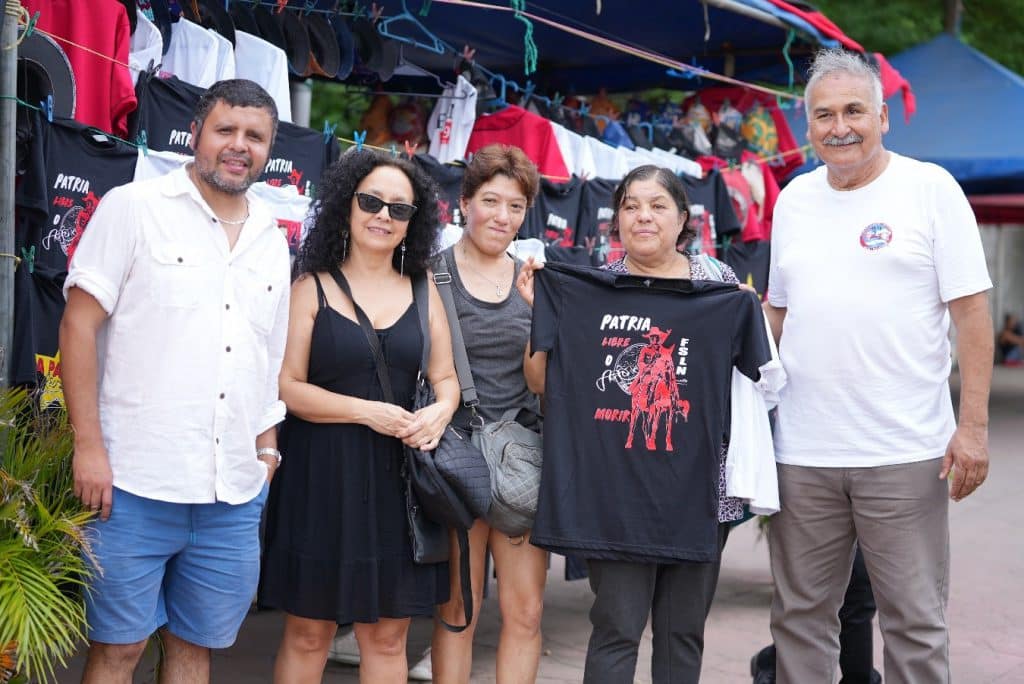 Delegación de Chile se unen a la celebración del 45 aniversario del triunfo de la Revolución Popular Sandinista.