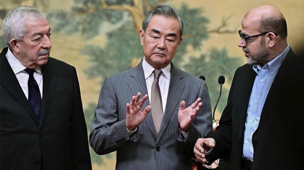 Wang Yi, ministro de Exteriores de China, se reunió con las facciones palestinas, en miras a la unidad nacional entre Hamás y Fatah.