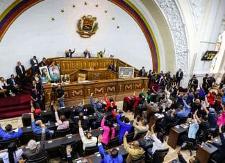 Parlamento de Venezuela respalda resultados electorales Parlamento de Venezuela ratifica resultados electorales y confirma victoria de Maduro.