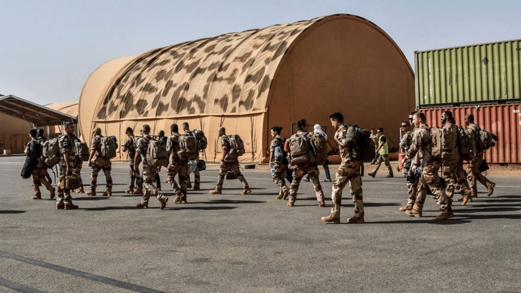 Fuerzas militares de Estados Unidos, se preparan para salir de Níger.