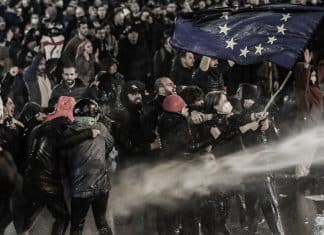 EEUU planea una «revolución de color» en Georgia, según inteligencia rusa “Revolución de color” es preparada por EEUU, para su ejecución en Georgia, asegura inteligencia de Rusia.