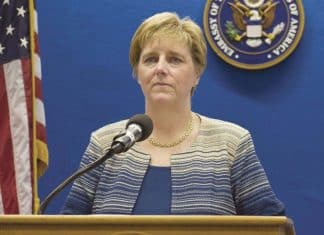 Honduras denuncia a embajadora estadounidense de planear un “golpe de barracas” Honduras rechazó declaraciones de la embajadora de EEUU, y señaló que estas afirmaciones buscan dividir a la nación latinoamericana.