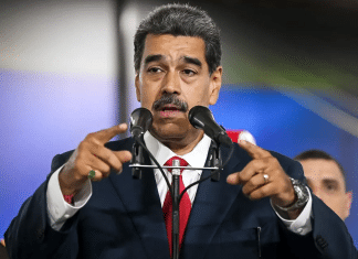 Maduro asegura que en Venezuela se derrotó el «brote fascista» Maduro destaca la rápida acción para frenar "brote fascista" en Venezuela.