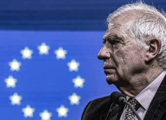 Maduro exige a Borrell respeto a Venezuela Maduro solicita a Borrell no se entrometa en asuntos internos de Venezuela.