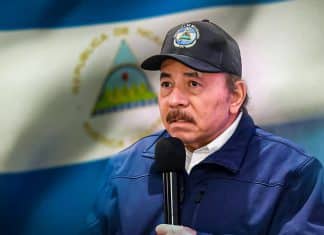 Nicaragua acusa a EEUU de usar la democracia como pretexto para crímenes y guerras Democracia impuesta en el mundo por EEUU es denunciada por Daniel Ortega.