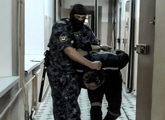 Rusia acusa a mercenarios colombianos que servían al ejército de Ucrania Alexander Ante y José Aron Medina Aranda mercenarios de Colombia al servicio de Ucrania, fueron acusados en Rusia.