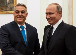 Rusia y Hungría fortalecen su cooperación energética Hungría, representada por su ministro de Exteriores, Peter Szijjarto, calificó de satisfactoria su cooperación energética con Rusia durante su llegada a San Petersburgo.