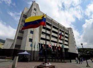 Tribunal Supremo de Justicia de Venezuela convoca a los excandidatos presidenciales a presentarse ante la sala electoral TSJ de Venezuela convoca a candidatos presidenciales para iniciar investigación electoral.