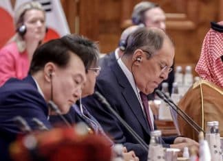 BRICS asisten a encuentro ministerial del Consejo de Cooperación del Golfo BRICS destacan en reunión ministerial del Consejo de Cooperación del Golfo (CCG), el papel e influencia ante la política internacional.