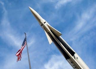 China advierte a EEUU y Japón sobre el despliegue de misiles en Asia-Pacífico China se opone a los planes de misiles de EEUU en la región Asia-Pacífico.