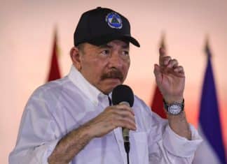 Daniel Ortega: Los gobiernos estadounidenses y europeos son enemigos de la democracia Daniel Ortega, presidente de Nicaragua, denuncia a gobiernos occidentales como "enemigos de los pueblos y de la democracia".