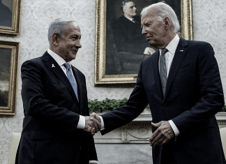 Irán: EEUU es cómplice de los crímenes de Israel Irán denuncia que las hostilidades del ejercito israelí en Gaza y Líbano son patrocinadas por el gobierno de EEUU.