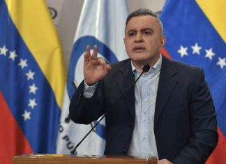 Fiscal de Venezuela respalda decisión de otorgar salvoconducto a Edmundo González El salvoconducto otorgado por Venezuela a González Urrutia fue requerido por España para procesar su solicitud de asilo.