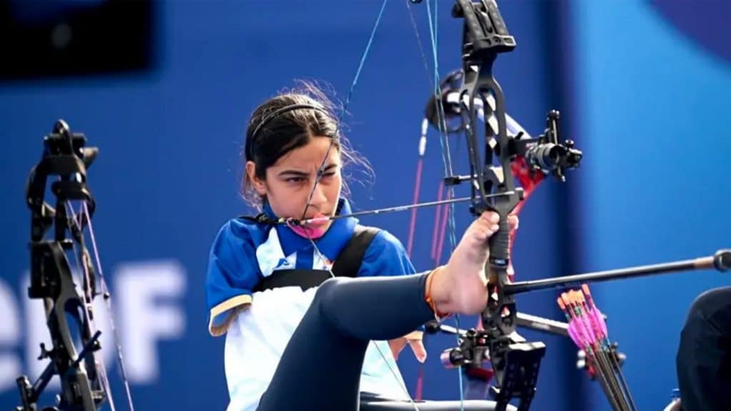 Sheetal Devi, de India, impresionó al mundo con su destreza en el tiro con arco; durante los Juegos Paralímpicos de París 2024.