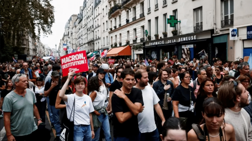 Las protestas masivas en Francia, recibieron el apoyo de sindicatos, estudiantes y partidos de izquierda.