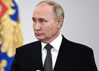 Putin: La OTAN está buscando una guerra directa con Rusia Vladimir Putin, presidente de Rusia, advierte a la OTAN sobre las consecuencias de armar a Ucrania.