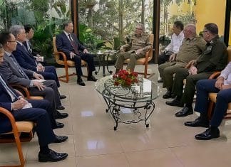 Raúl Castro se reúne con To Lam, secretario general del Partido Comunista de Vietnam To Lam, presidente de Vietnam, se reunió con Raúl Castro, para abordar temas de interés conjunto para el desarrollo de Cuba.
