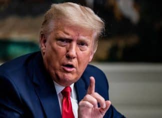 Trump: Cada vez que Zelenski visita EEUU se lleva 60 mil millones de dólares Volidimir Zelenski, presidente de Ucrania, se encuentra de visita en EEUU.