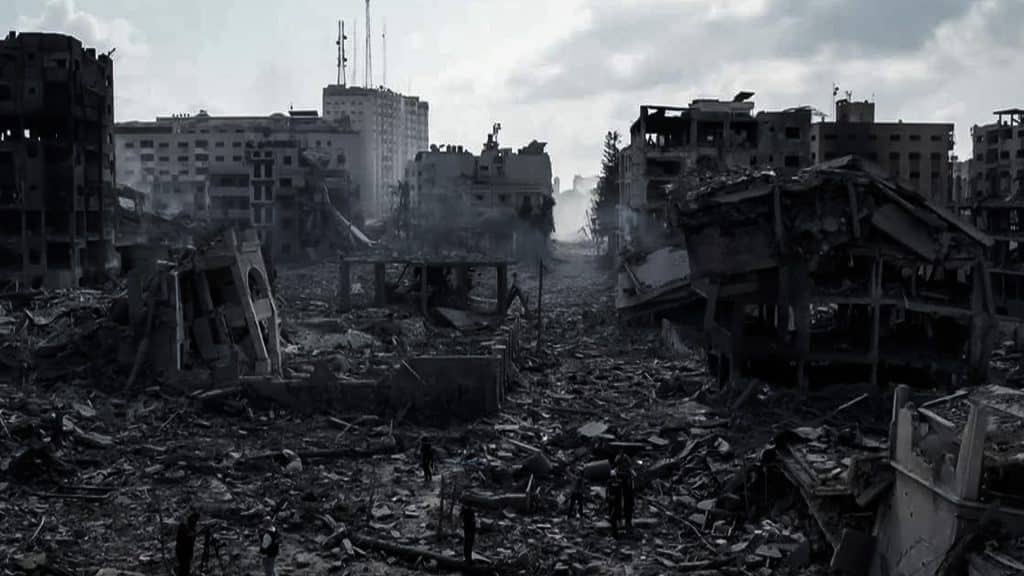 Israel extendió sus ataques más allá de la Franja de Gaza, alcanzando el Líbano y Siria.