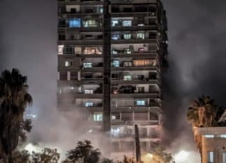 Bombardeo de Israel en Siria deja unos 7 asesinados en Al Mazzeh El barrio de Al Mazzeh en Siria, fue atacado y bombardeado vía aérea por el Ejército de Israel.