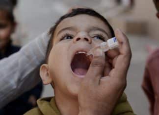 OMS suspende vacunación contra la polio en Gaza ante ataques de Israel 119,000 niños palestinos no serán vacunados contra la polio en la Franja de Gaza, ante intensos ataques del régimen israelí.
