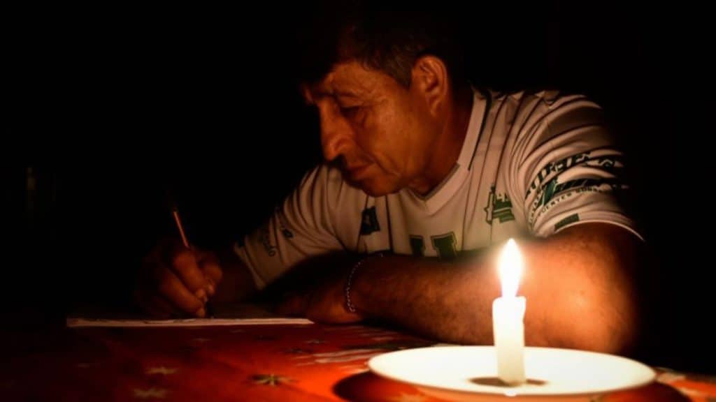 Falta de mantenimiento en plantas hidroeléctricas, generan daños y la peor crisis energética jamás registrada en Ecuador.