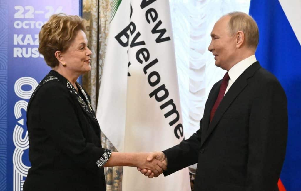 El presidente ruso, Vladimir Putin, se reunió con Dilma Rousseff, presidenta del Nuevo Banco de Desarrollo de BRICS.