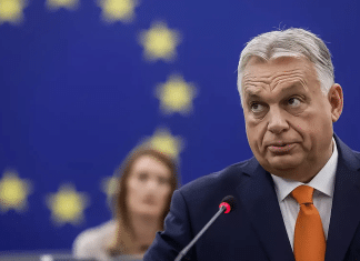Hungría denuncia conspiración de la UE contra su gobierno Orbán acusa a la UE de conspiración para derrocar su gobierno.Orbán acusa a la UE de conspiración para derrocar su gobierno.