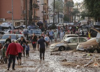 Tormenta Dana provoca más de 200 muertes en Valencia, España Brigadas de rescate continúan con la identificación de las víctimas, tras inundaciones en dos localidades de España.