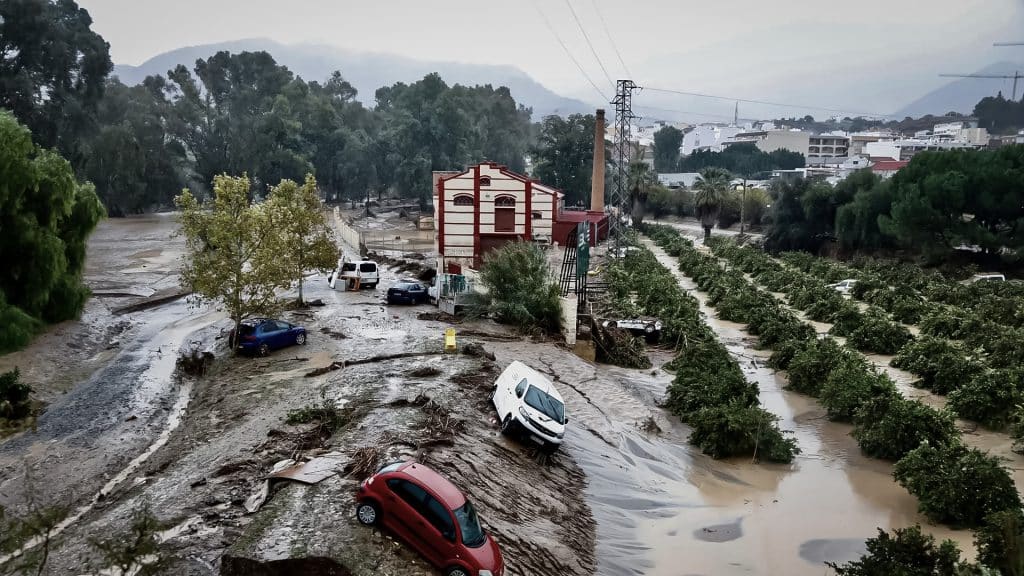 Agencia de meteorología española emite alerta roja ante la llegada de la DANA a Málaga.