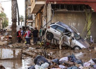 España realiza el mayor despliegue militar para emergencias dejadas por DANA Depresión Aislada en Niveles Altos (DANA) genera movilización militar en España, para atender a las víctimas del desastre natural.