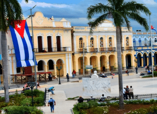Fuertes sismos sacuden el sureste de Cuba El primer sismo alcanzó a sentirse en otros países: Jamaica, Bahamas, Islas Caimán y EEUU.