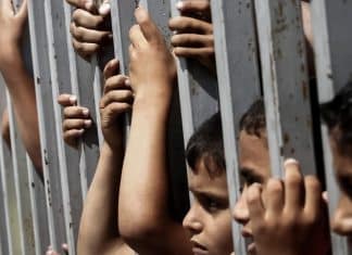 Israel aprueba ley para encarcelar niños de 12 años Israel aprueba ley que permite la detención de niños palestinos.