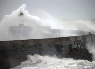 La tormenta Bert deja muertes y devastación tras su paso por Reino Unido Las zonas más afectadas por la tormenta Bert son Gales y el sur de Inglaterra amenazando con trasladarse a España.