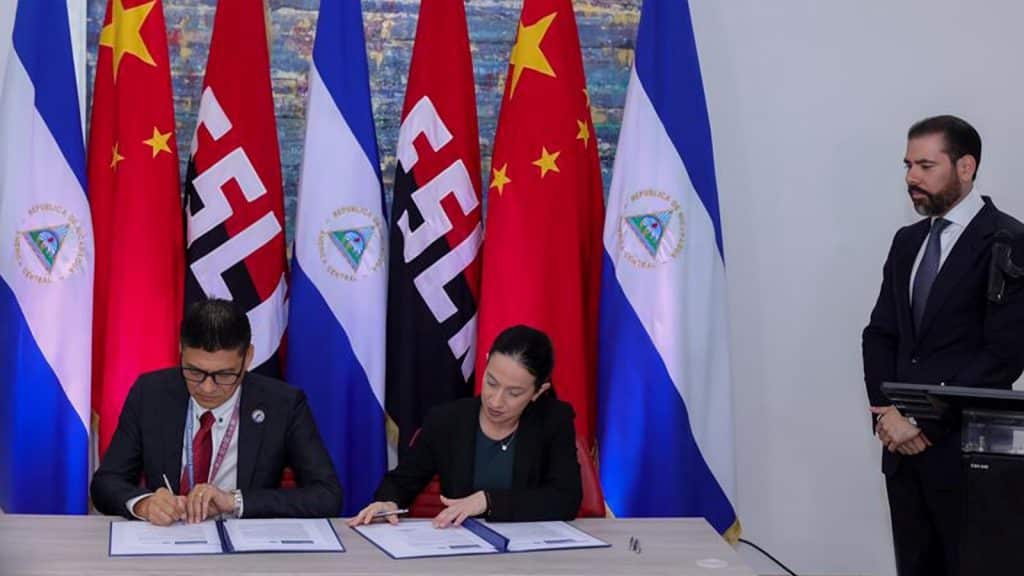 Las autoridades y representantes de China y Nicaragua, firmaron múltiples “acuerdos y contratos” en el Hotel Olof Palme, Managua.