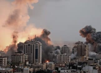 Rusia, Turquía e Irán condenan ataques de Israel contra Siria Rusia, Turquía e Irán instan a organismos internacionales a garantizar un alto al fuego en Oriente Medio.